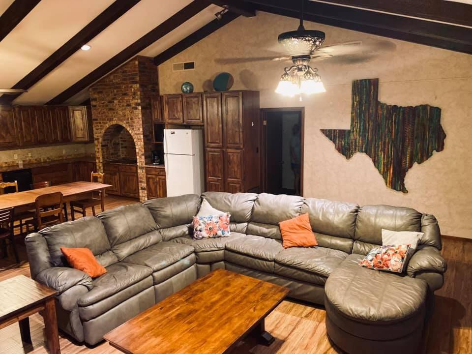 Riverstone Cabins Hotel Leakey Exterior foto